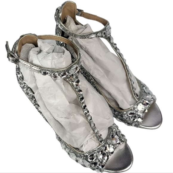 Jewel Badgley Mischka Conroy T-strap Evening Sandals Silver 7 - Picture 6 of 7